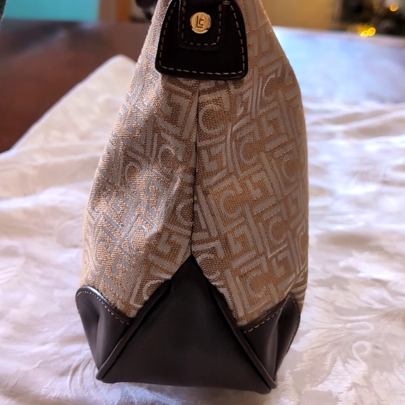 Liz Claiborne Should bag - Picture 9 of 17